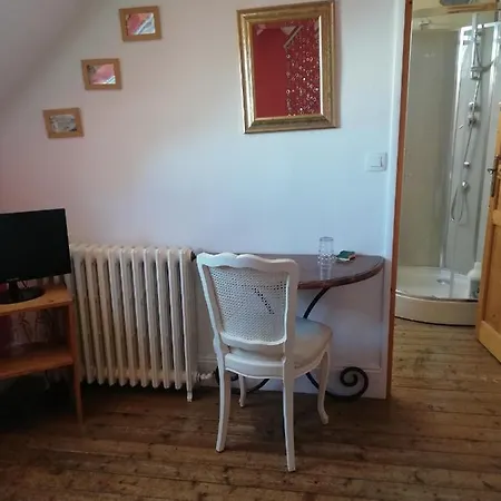 Bed & Breakfast La D'hote De Chris *