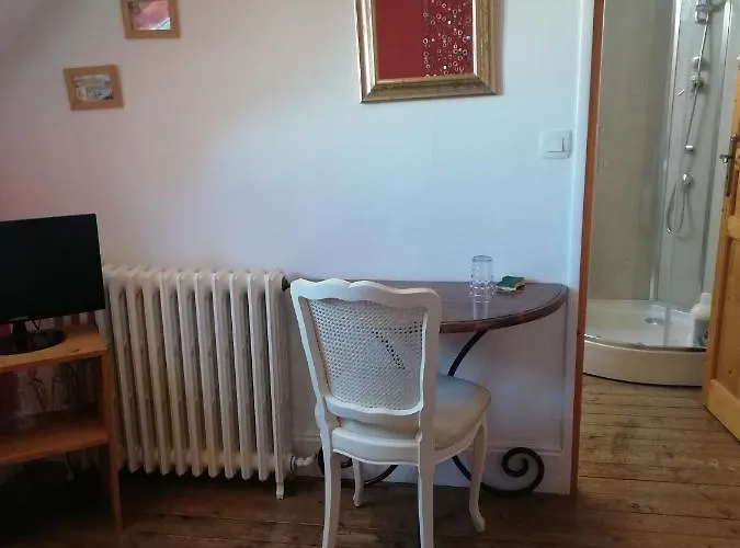 Bed & Breakfast La D'hote De Chris *